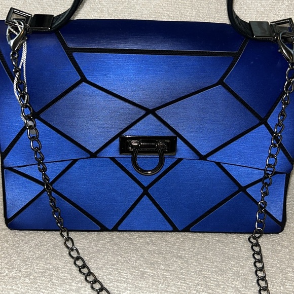 ⭐️NWOT Patricia Luca Elegant Blue Geometric Bag⭐️ - Picture 3 of 8